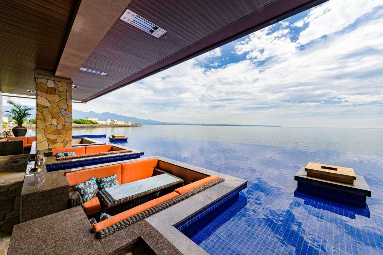 Amane Resort Seikai Беппу Екстер'єр фото Infinity pool at the hotel